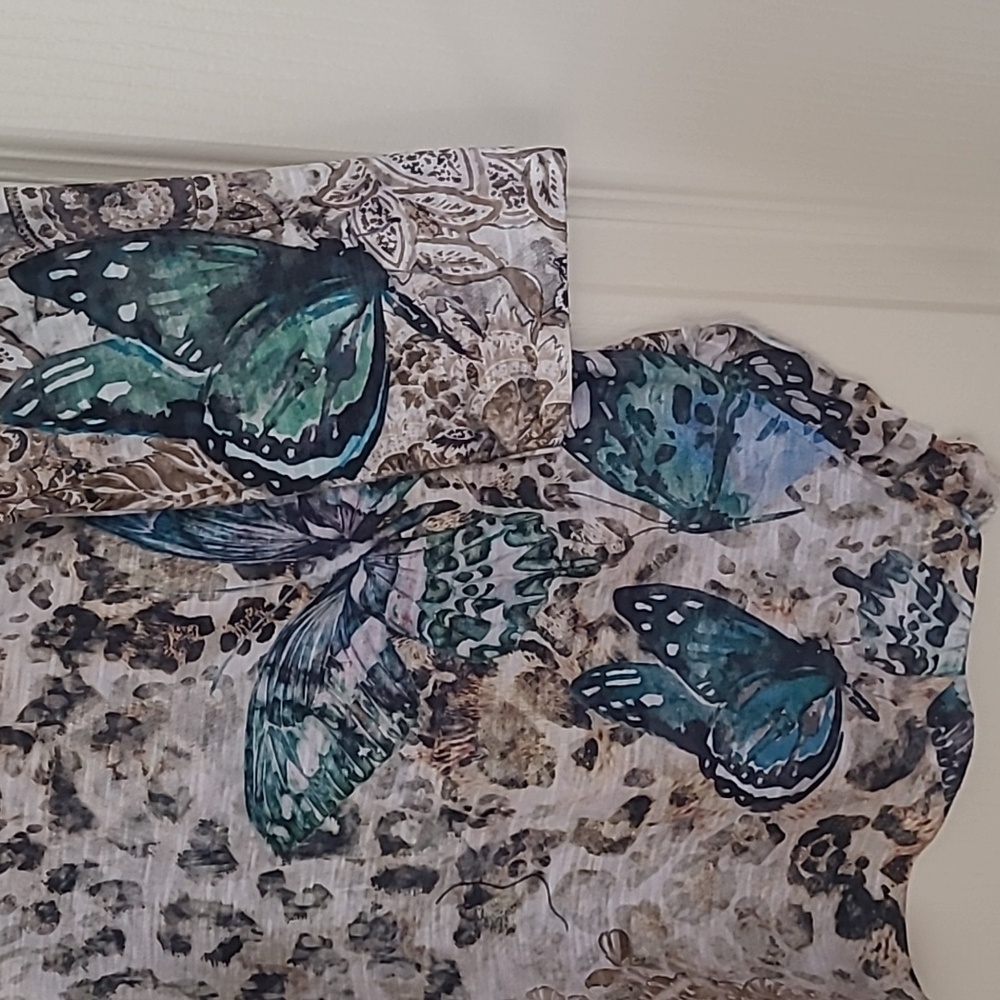 TIME AND TRU Teal Butterfly Print Tee Size M (8-10) - Picture 6 of 8